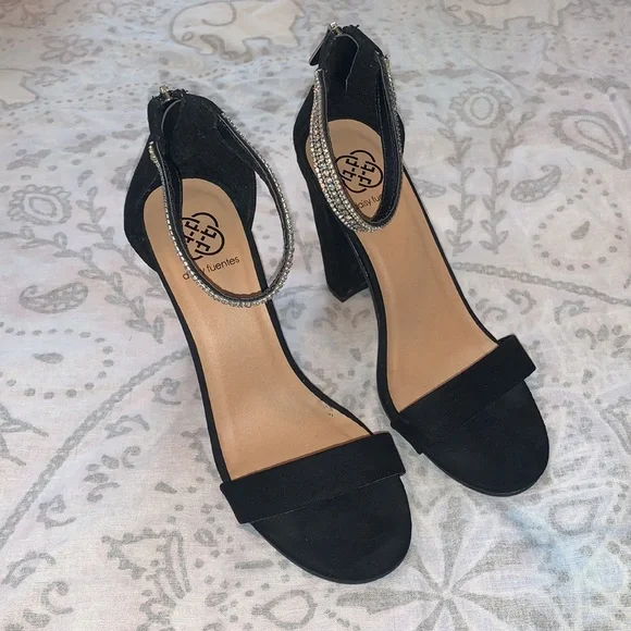 Daisy Fuentes Rainbow Black Rhinestone Block Heels Sz 9 - Picture 3 of 9